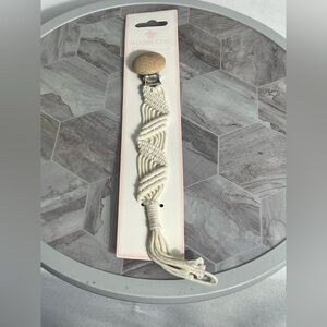 Shabby Chic Cream Macrame Accent Decorative Pacifier Strap Infant/Toddler Unisex